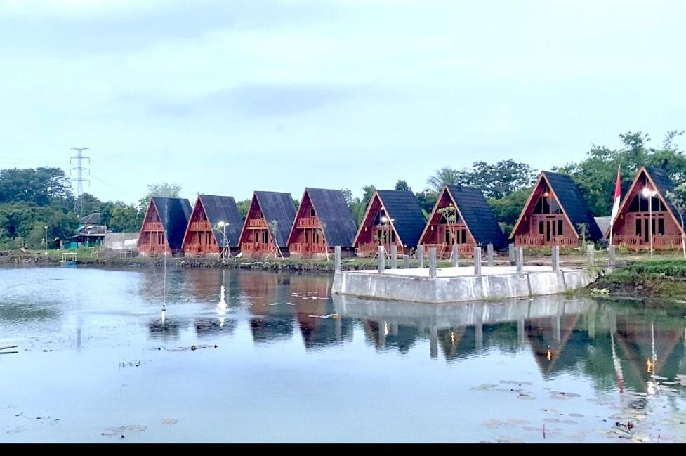 Resort & Resto Talaga Sundayana 梳邦再也 外观 照片