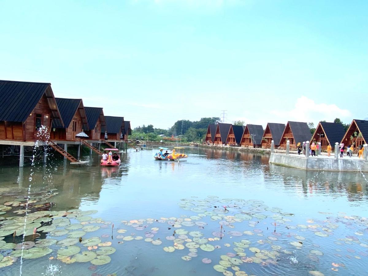 Resort & Resto Talaga Sundayana 梳邦再也 外观 照片